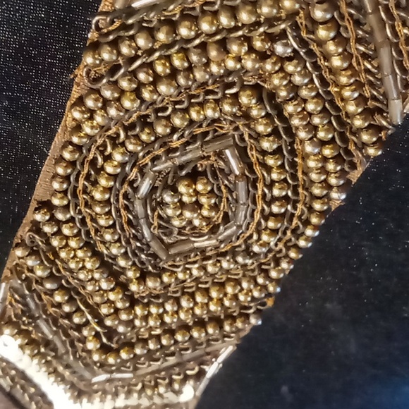 Beaded wrap bracelet . - Picture 5 of 6